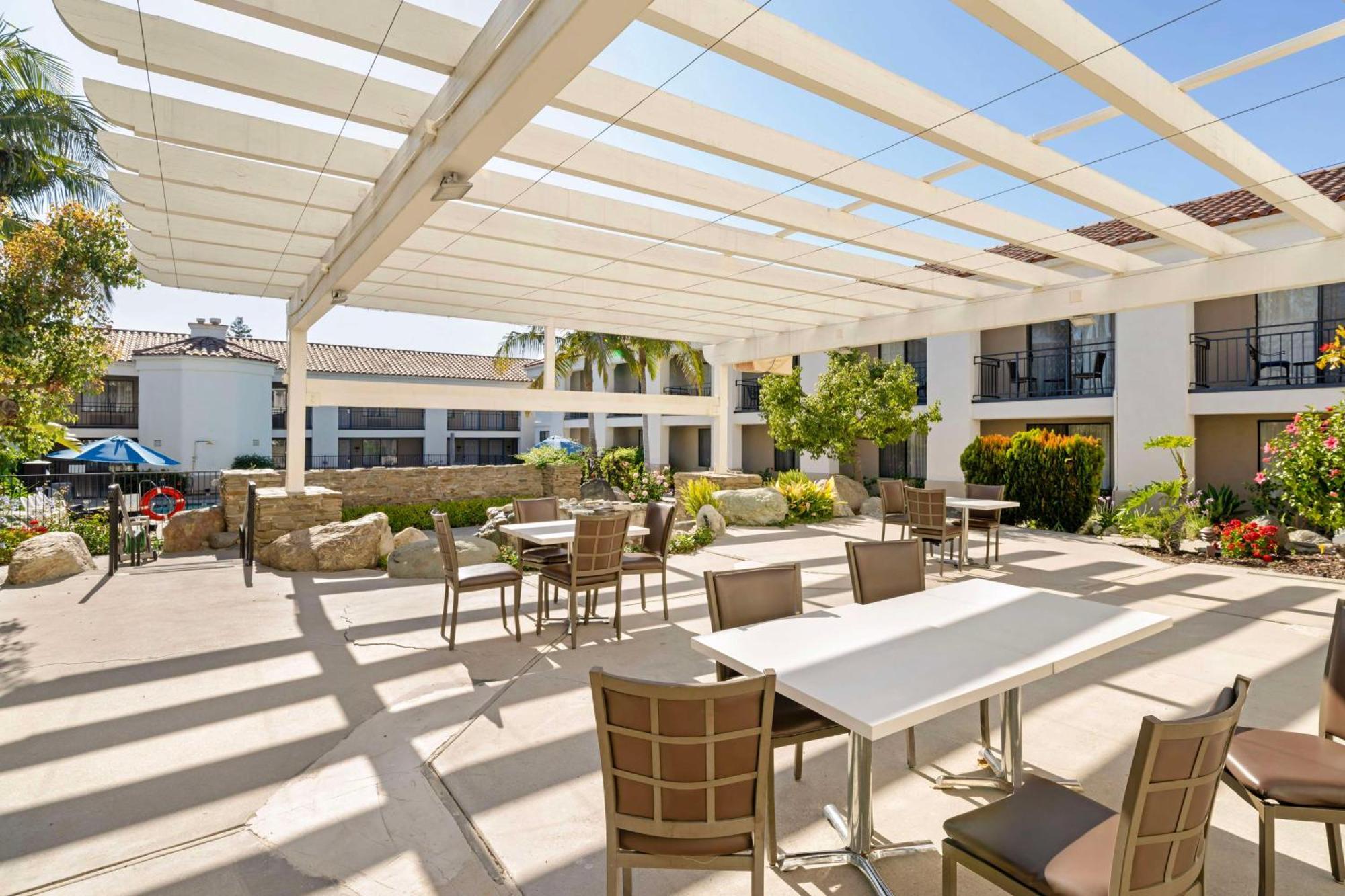 Best Western Posada Royale Hotel & Suites Simi Valley Exteriér fotografie