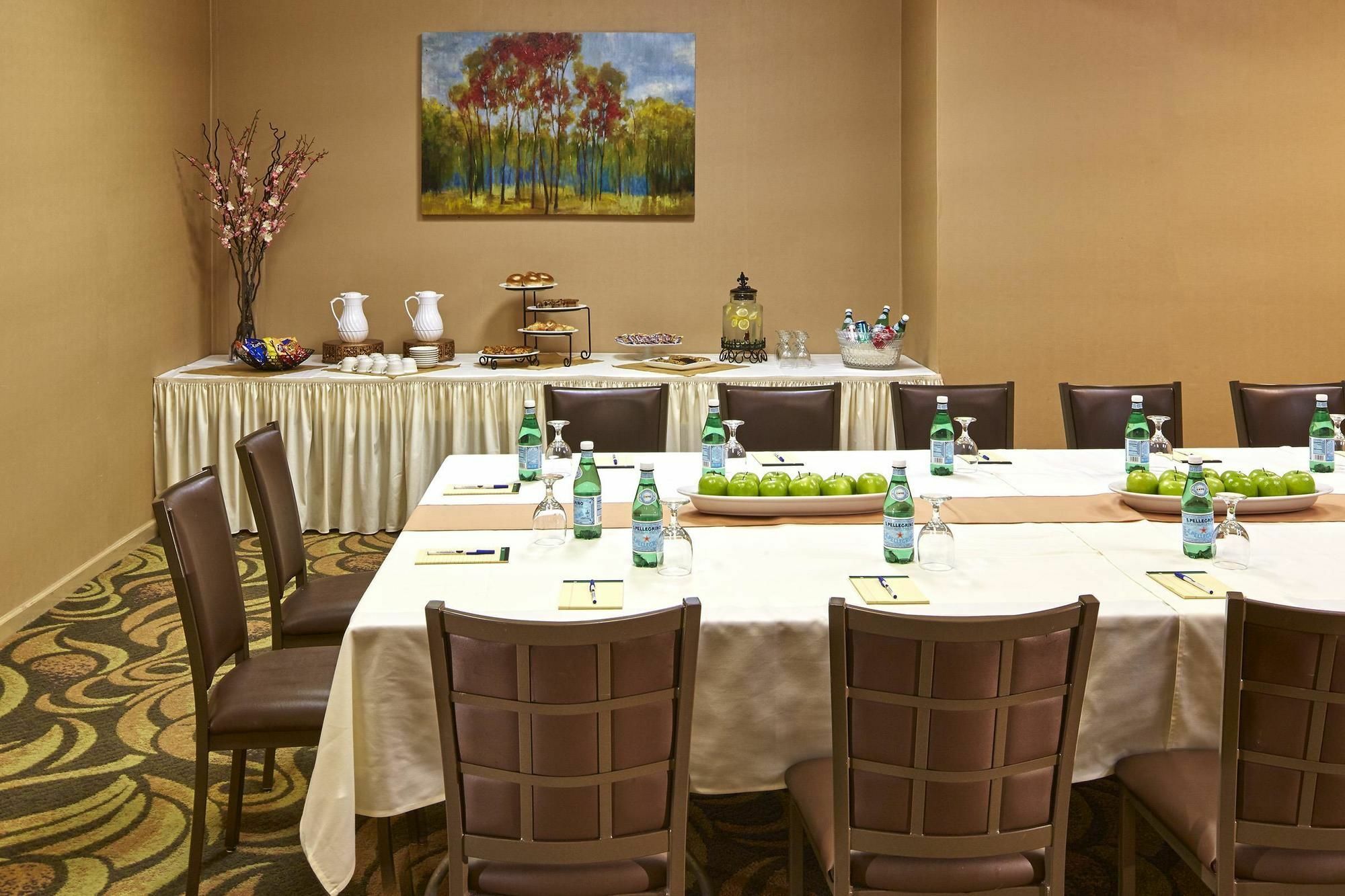Best Western Posada Royale Hotel & Suites Simi Valley Exteriér fotografie